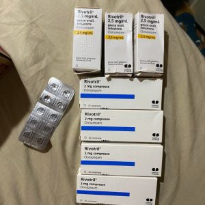 Vita Rivotril Klonazepam 2mg tabletter i blisterförpackning för säker leverans i Sverige.