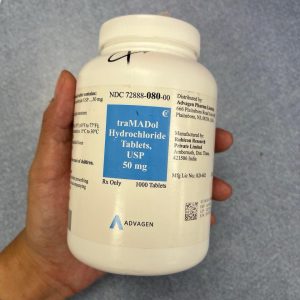 Vita Tramadol 100mg tabletter i originalförpackning för säker leverans i Sverige.