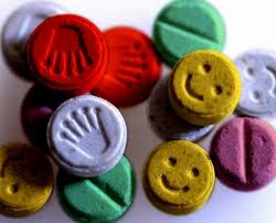 Köpa MDMA kristaller och Ecstasy tabletter online i Sverige och Norge.