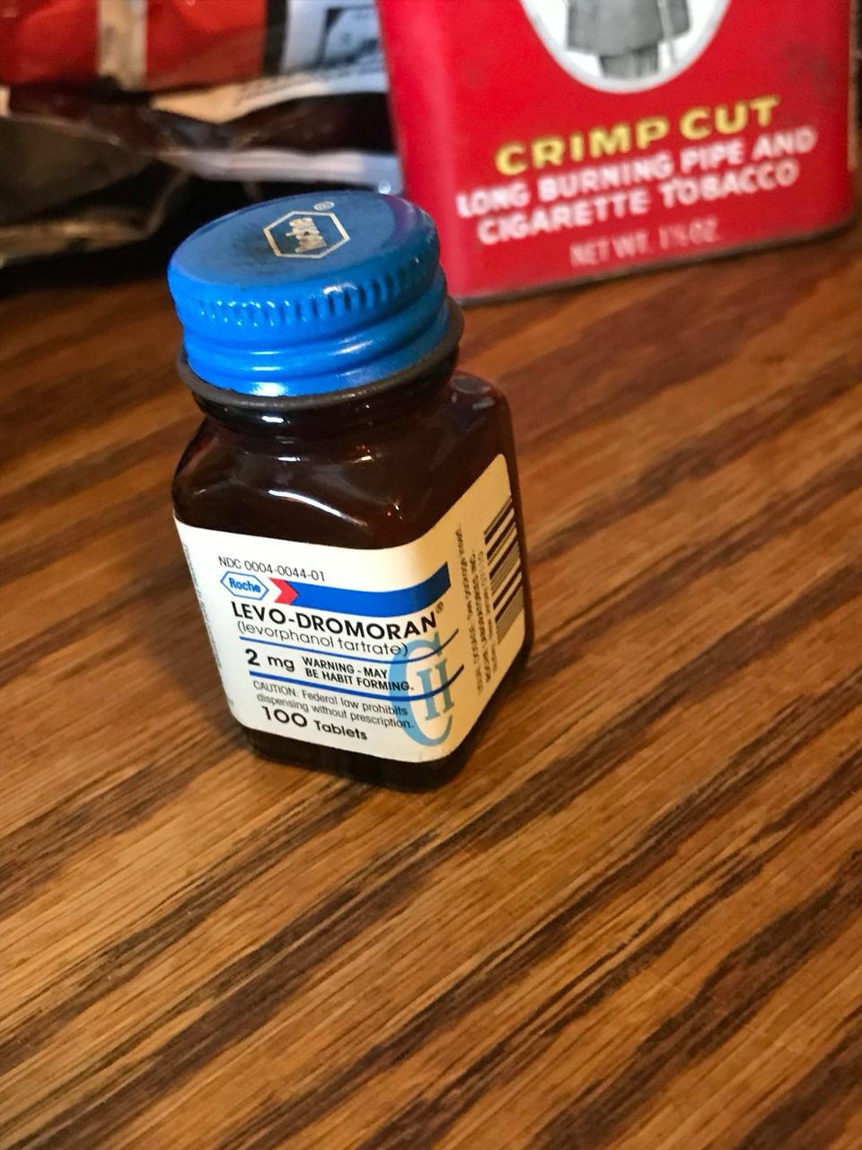 levorfanol-levo-dromoran-online-sverige Vita Levorfanol Levo-Dromoran 2mg tabletter i originalförpackning för säker och diskret leverans i Sverige.