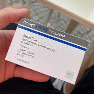 Vita Provigil Modafinil 200mg tabletter i blisterförpackning för säker leverans i Sverige.